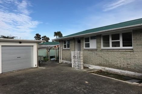 Photo of property in 27 Wai-iti Crescent, Woburn, Lower Hutt, 5010