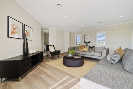 Photo of property in 80 Ewen Place, Karaka, Papakura, 2580