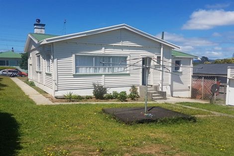 Photo of property in 52 Evans Road, Glen Eden, Auckland, 0602