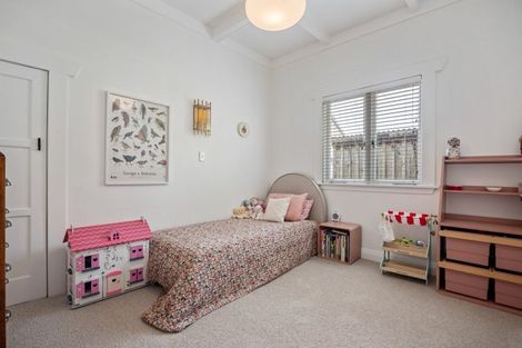 Photo of property in 2/46 Gladstone Road, Northcote, Auckland, 0627