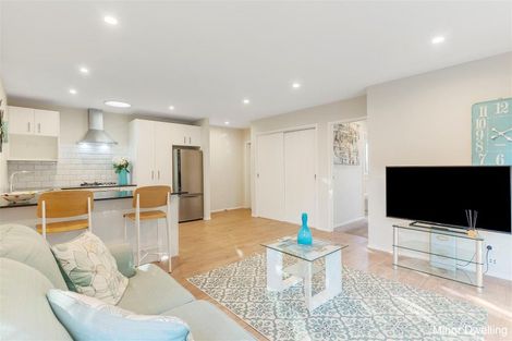 Photo of property in 6 Fruitlands Road, Kumeu, 0810