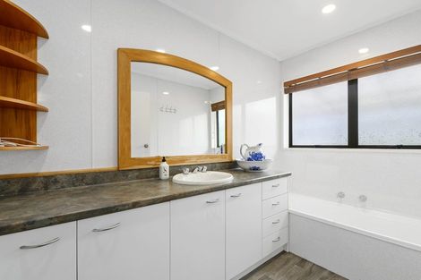 Photo of property in 44 Pegasus Drive, Sunnybrook, Rotorua, 3015