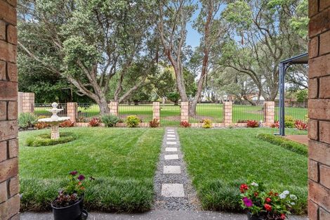 Photo of property in 165a Centreway Road, Orewa, 0931