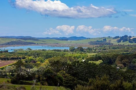 Photo of property in 70 Upper Whangateau Road, Big Omaha, 0985