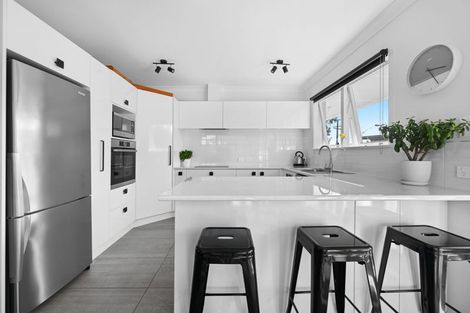 Photo of property in 37 Braid Road, St Andrews, Hamilton, 3200