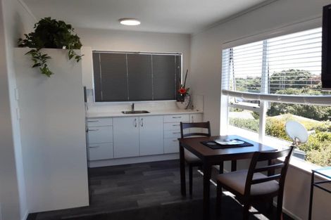 Photo of property in 8b Walmer Grove, Bell Block, New Plymouth, 4312