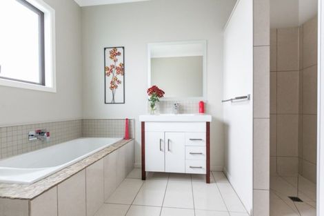 Photo of property in 8 Waipuka Road, Waimarama, Havelock North, 4294