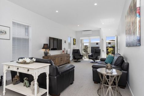 Photo of property in 39a Saint Pauls Drive, Brookfield, Tauranga, 3110