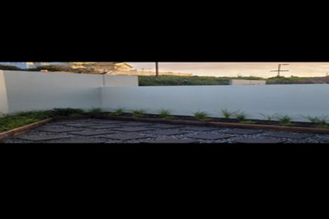 Photo of property in 5e/71 Spencer Road, Oteha, Auckland, 0632