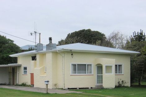 Photo of property in 11 Frances Street, Foxton, 4814