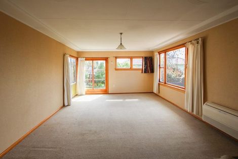 Photo of property in 25 Perth Street, South Hill, Oamaru, 9400