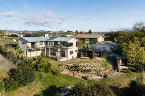 Photo of property in 1203 Cameron Road, Gate Pa, Tauranga, 3112