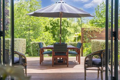 Photo of property in 6 Cameron Drive, Acacia Bay, Taupo, 3385