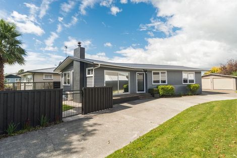 Photo of property in 22 Rhodes Drive, Kelvin Grove, Palmerston North, 4414