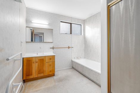 Photo of property in 37a Whanake Street, Titahi Bay, Porirua, 5022