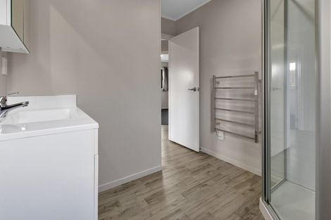 Photo of property in 2568e Paparoa-oakleigh Road, Paparoa, 0571