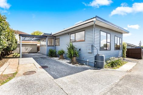 Photo of property in 37a Border Road, Henderson, Auckland, 0612