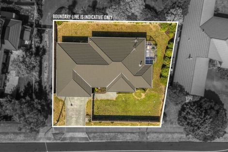Photo of property in 136 Guildford Drive, Paraparaumu Beach, Paraparaumu, 5032