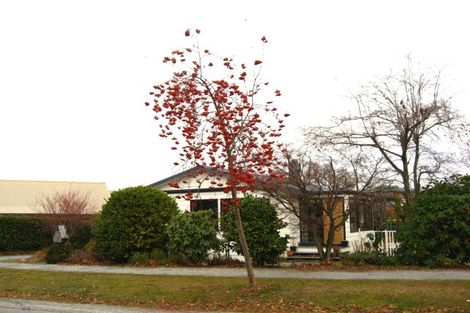 Photo of property in 42 Adamson Drive, Arrowtown, 9302