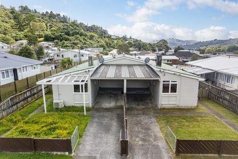 Photo of property in 30-32 Delaney Drive, Stokes Valley, Lower Hutt, 5019