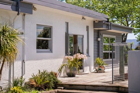 Photo of property in 48 Tiromoana Road, Raumati South, Paraparaumu, 5032