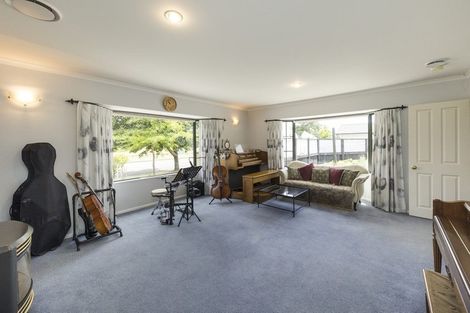 Photo of property in 145 Schnell Drive, Kelvin Grove, Palmerston North, 4414
