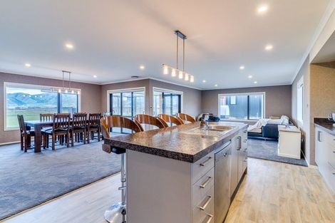 Photo of property in 10 Hardacre Place, Omarama, 9412