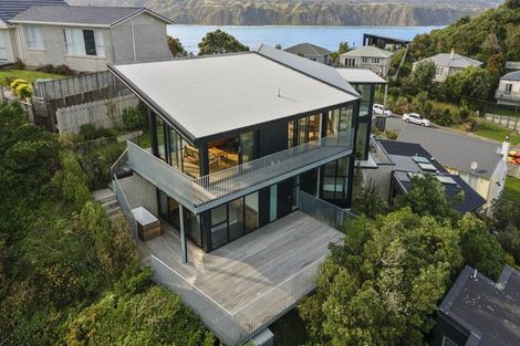 Photo of property in 69b Sidlaw Street, Strathmore Park, Wellington, 6022