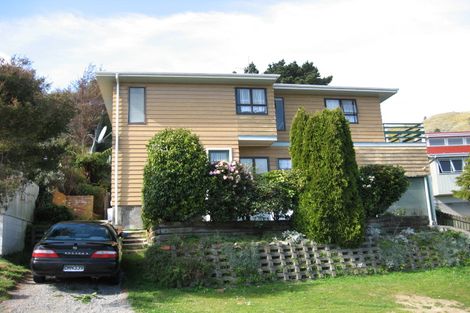 Photo of property in 10 Tyrone Grove, Wainuiomata, Lower Hutt, 5014