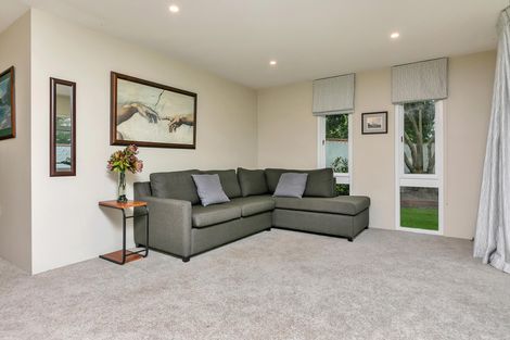 Photo of property in 24/34 Waiwera Place, Waiwera, Orewa, 0994