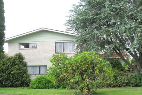 Photo of property in 55 Omokoroa Road, Omokoroa, 3114