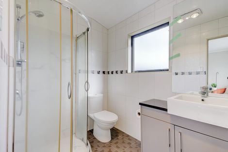 Photo of property in 15 Chadwick Place, Rototuna North, Hamilton, 3210