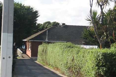 Photo of property in 15 Whanga Crescent, Titahi Bay, Porirua, 5022