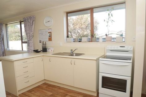 Photo of property in 62a Mazengarb Road, Paraparaumu Beach, Paraparaumu, 5032