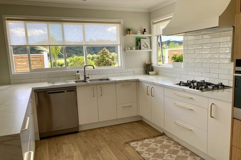 Photo of property in 7 Fernbird Grove, Kerikeri, 0294