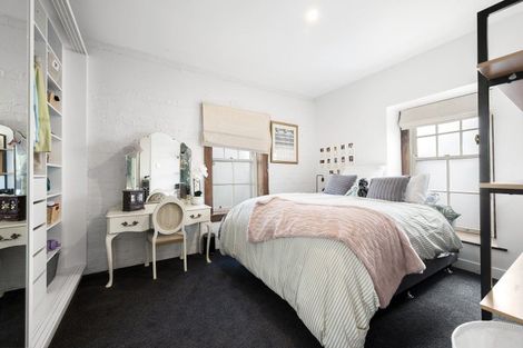 Photo of property in 1/12 Little George Street, Thorndon, Wellington, 6011