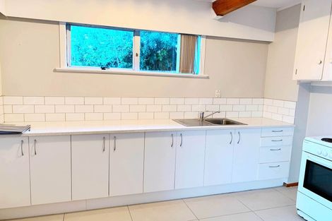 Photo of property in 18 Justin Place, Te Atatu Peninsula, Auckland, 0610