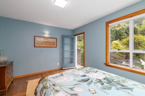Photo of property in 46 Cornwall Road, Lyttelton, 8082