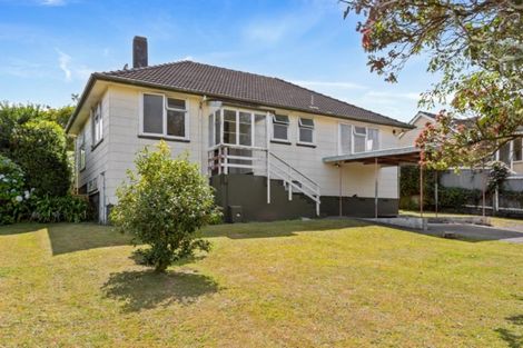 Photo of property in 84 Cook Street, Marfell, New Plymouth, 4310