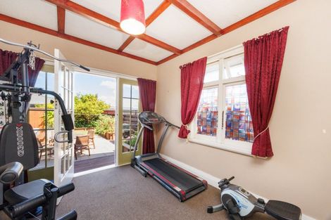 Photo of property in 462 Featherston Street, Palmerston North, 4414