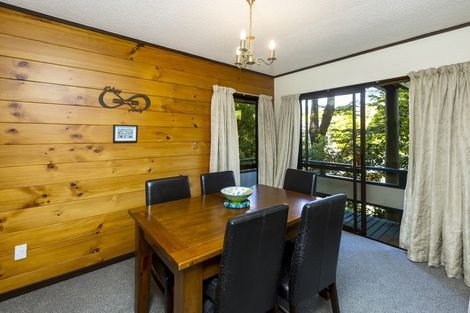 Photo of property in 27 Fendalton Crescent, Pinehaven, Upper Hutt, 5019