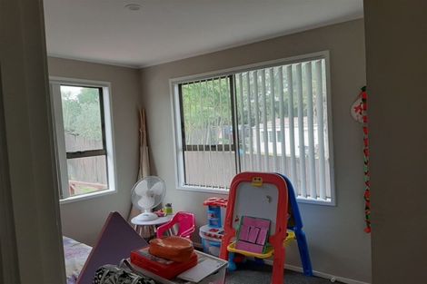 Photo of property in 15 Limond Street, Randwick Park, Auckland, 2105