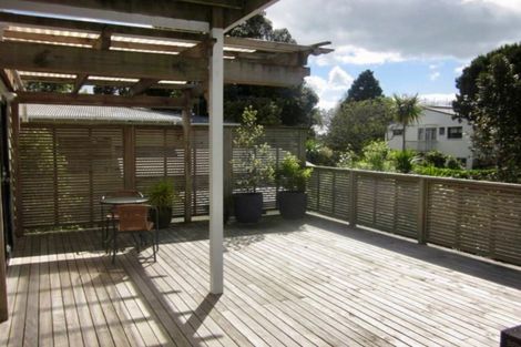 Photo of property in 14 Nile Road, Milford, Auckland, 0620