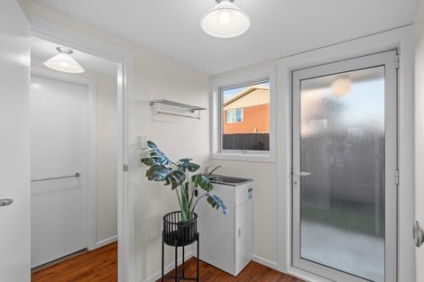 Photo of property in 2/11 Powell Crescent, Ilam, Christchurch, 8041