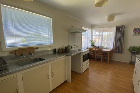 Photo of property in 18a Hutchins Street, Waitara, 4320