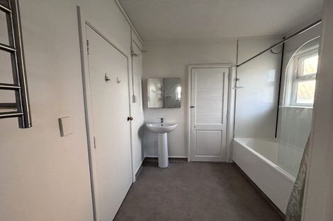 Photo of property in 2 Tory Street, Petone, Lower Hutt, 5012