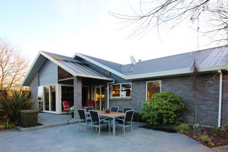 Photo of property in 258 Thornton Road, Cambridge, 3496