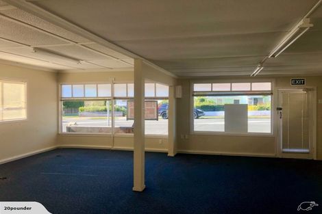 Photo of property in 66 Govett Avenue, Frankleigh Park, New Plymouth, 4310