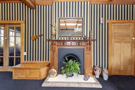 Photo of property in 69 Forest Lake Road, Forest Lake, Hamilton, 3200