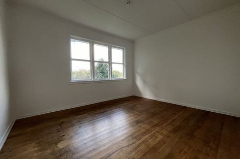 Photo of property in 17 Collingwood Road, Waiuku, 2123